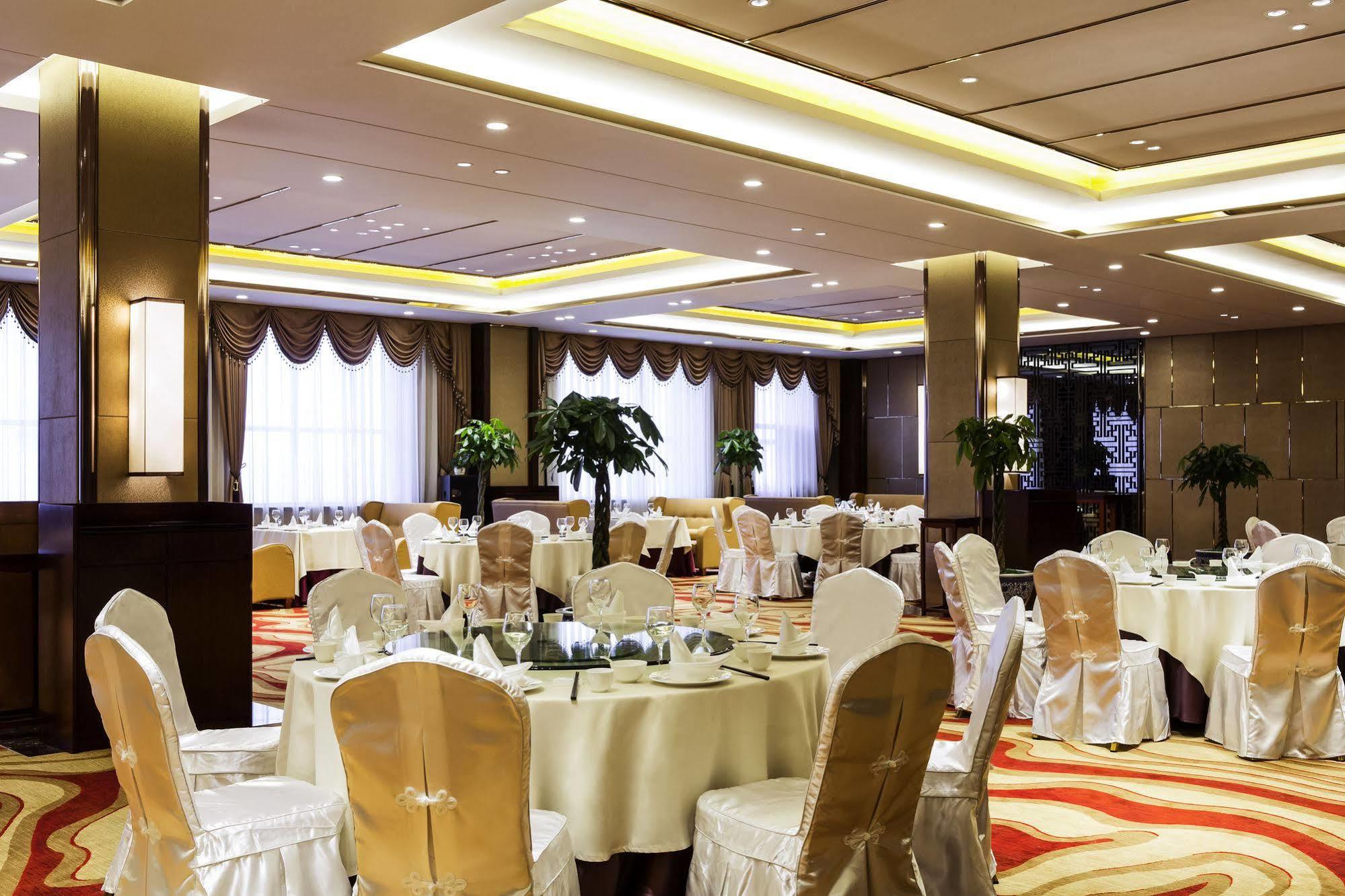 Novotel Daqing Haofang Екстер'єр фото